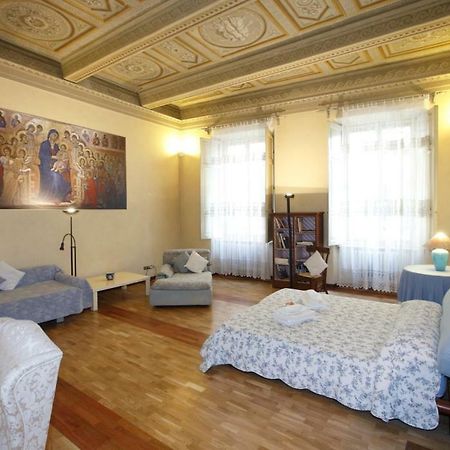 Bed and Breakfast Residenza D'Epoca Montanini Сієна Екстер'єр фото